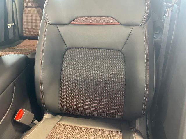 2027 Nissan Kicks SR