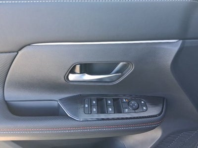 2027 Nissan Kicks SR