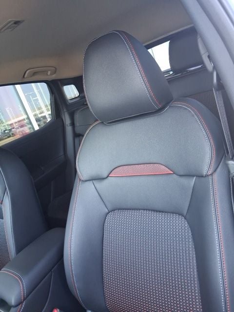 2027 Nissan Kicks SR