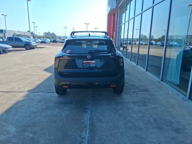 2027 Nissan Kicks SR
