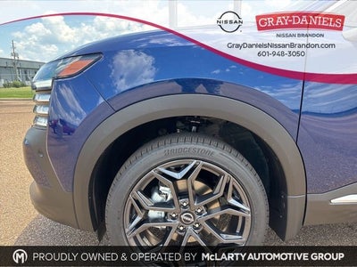 2025 Nissan Kicks SR