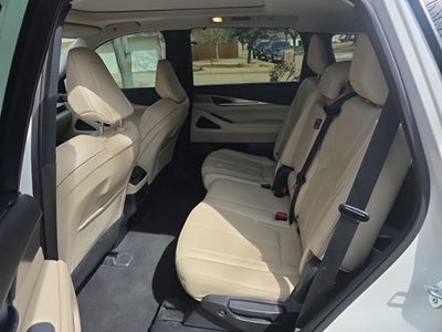 2023 INFINITI QX60 LUXE