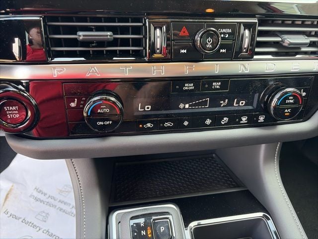 2026 Nissan Pathfinder SV