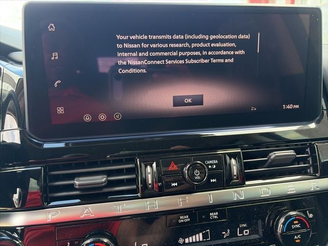 2026 Nissan Pathfinder SV