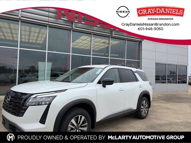 2026 Nissan Pathfinder SL