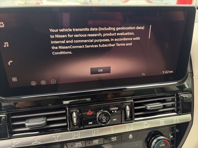 2026 Nissan Pathfinder SL