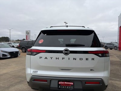 2026 Nissan Pathfinder SL