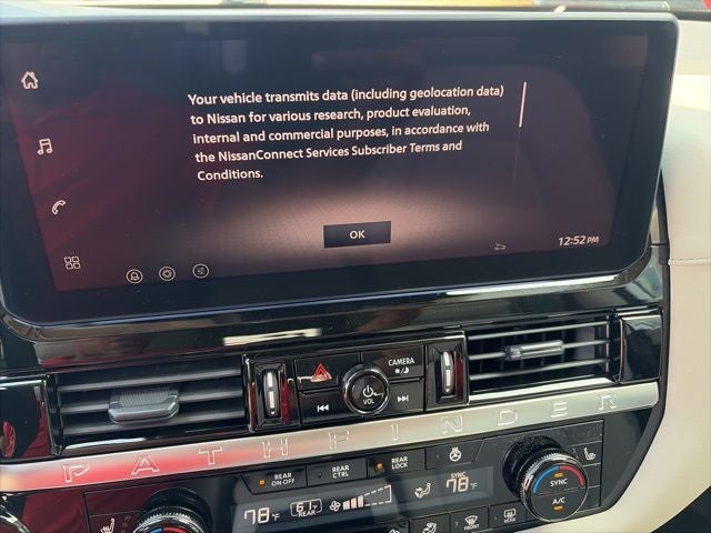 2026 Nissan Pathfinder SL