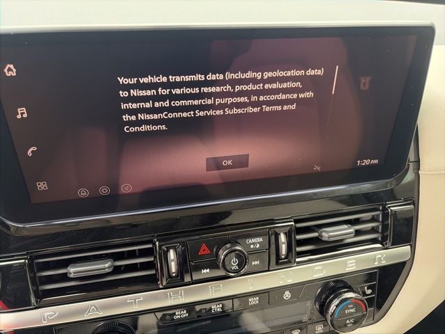 2026 Nissan Pathfinder SL