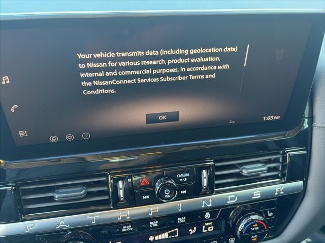 2026 Nissan Pathfinder SL