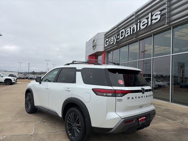 2026 Nissan Pathfinder SL