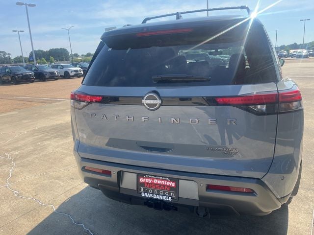 2026 Nissan Pathfinder Platinum