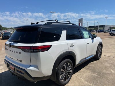 2026 Nissan Pathfinder Platinum