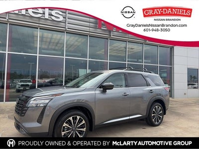 2026 Nissan Pathfinder Platinum