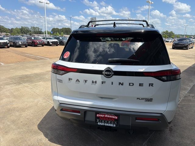 2026 Nissan Pathfinder Platinum