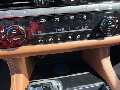 2026 Nissan Pathfinder Platinum