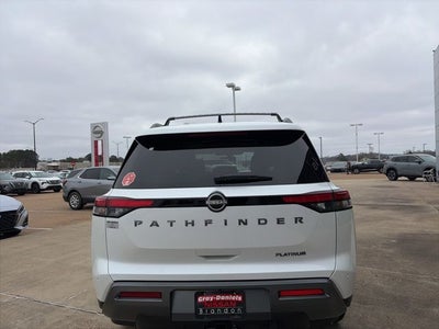 2026 Nissan Pathfinder Platinum