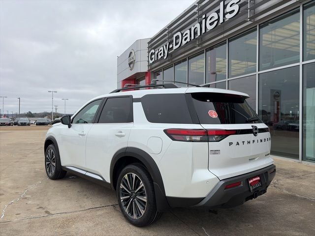 2026 Nissan Pathfinder Platinum