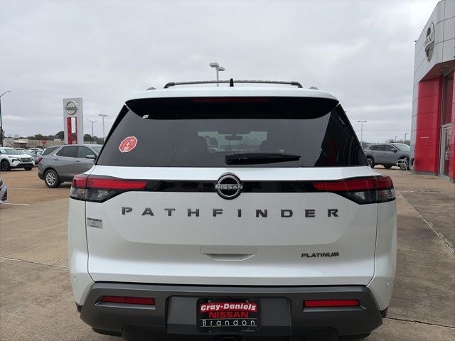 2026 Nissan Pathfinder Platinum