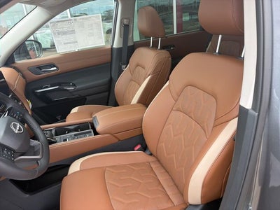 2026 Nissan Pathfinder Platinum