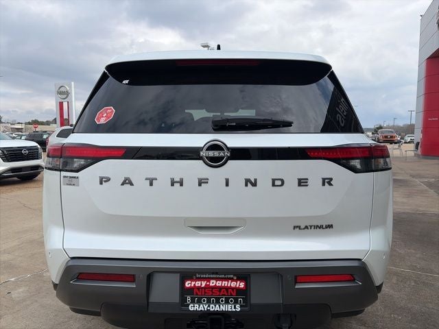 2026 Nissan Pathfinder Platinum