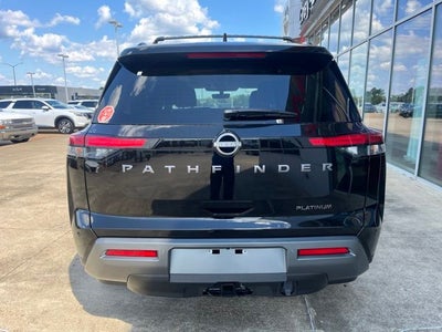 2026 Nissan Pathfinder Platinum