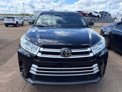 2019 Toyota Highlander LE