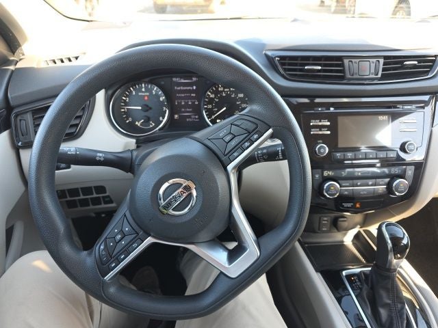 2018 Nissan Rogue Sport SV