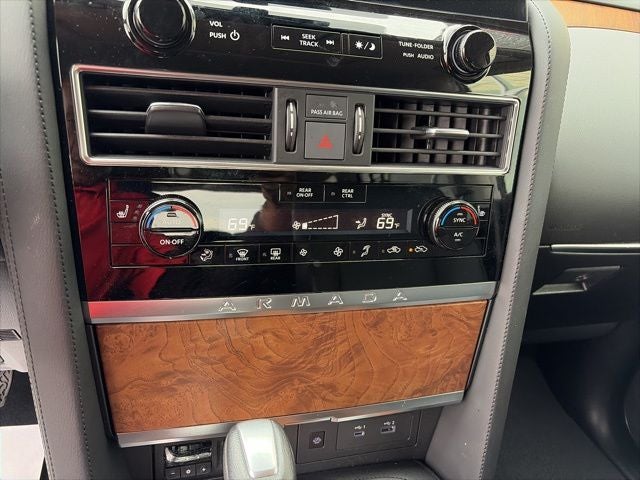 2024 Nissan Armada SL