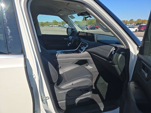 2026 Nissan Armada SV