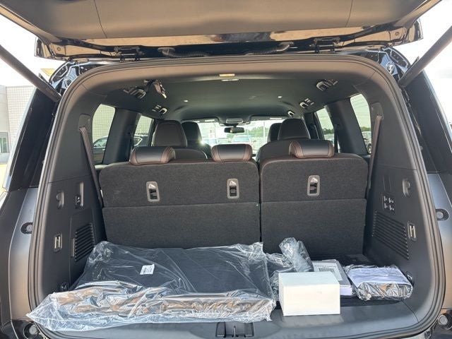 2025 Nissan Armada SL