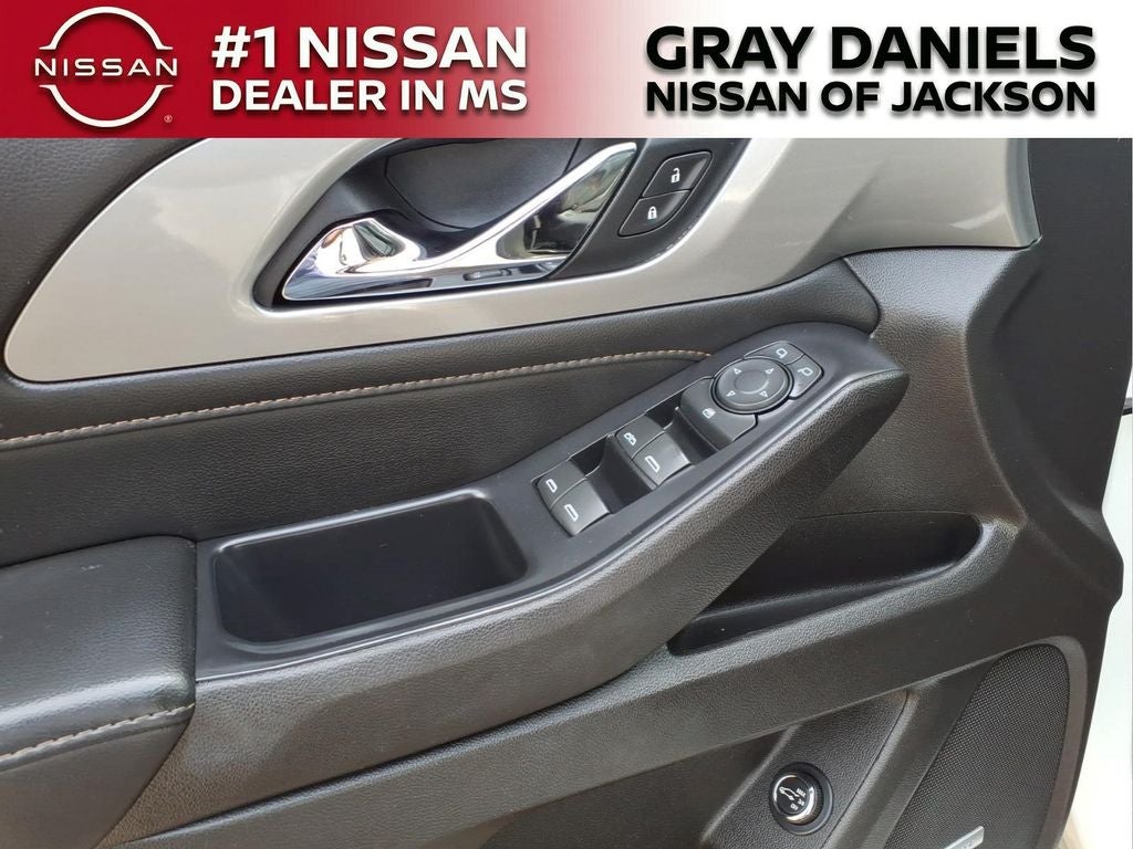 2021 Chevrolet Traverse LT Leather