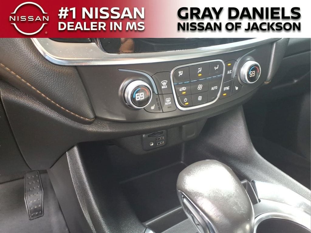 2021 Chevrolet Traverse LT Leather