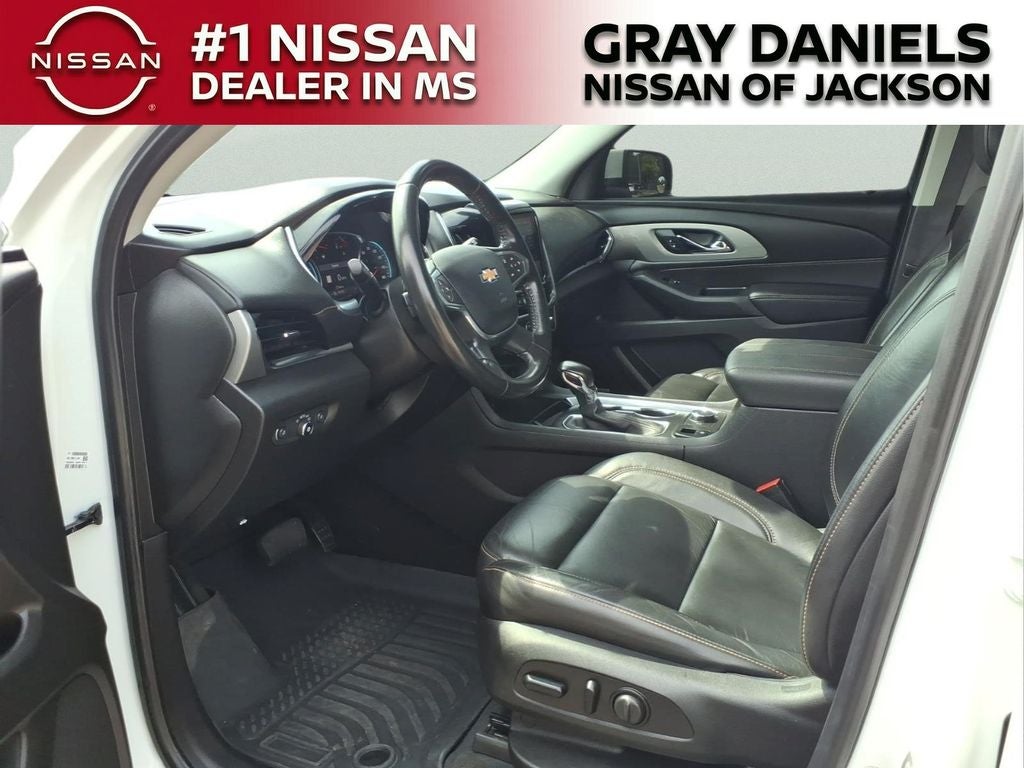 2021 Chevrolet Traverse LT Leather