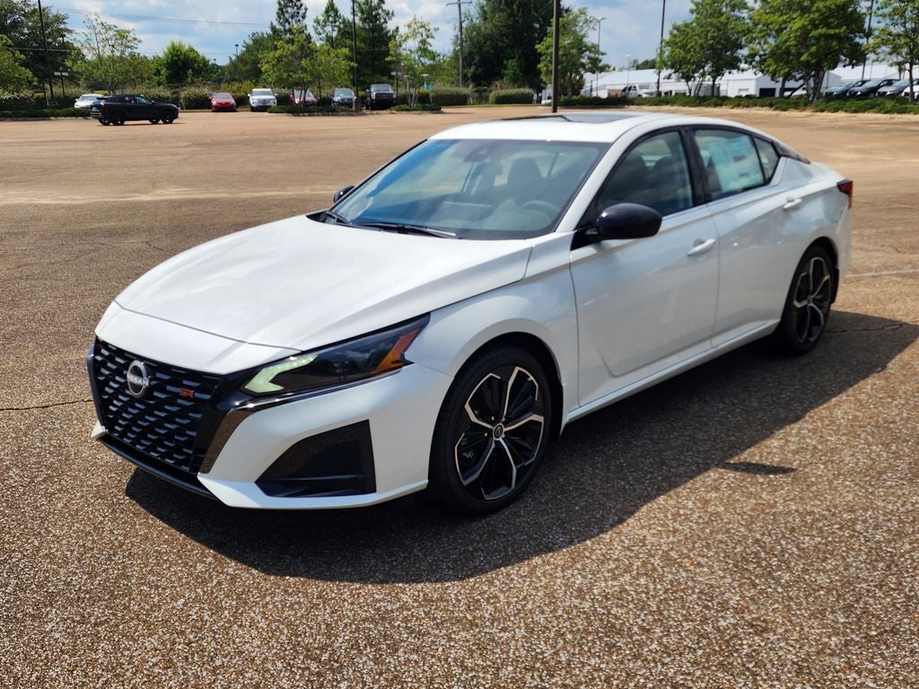 2025 Nissan Altima 2.5 SR