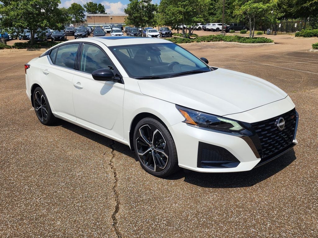 2025 Nissan Altima 2.5 SR