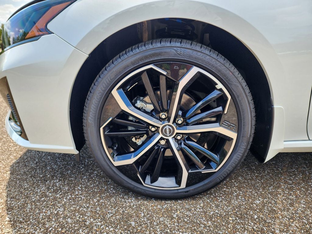 2025 Nissan Altima 2.5 SR