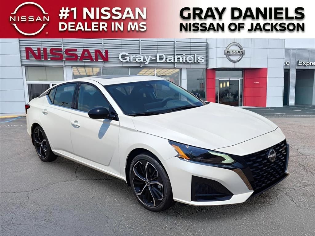 2025 Nissan Altima 2.5 SR