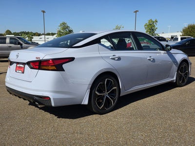 2025 Nissan Altima 2.5 SR