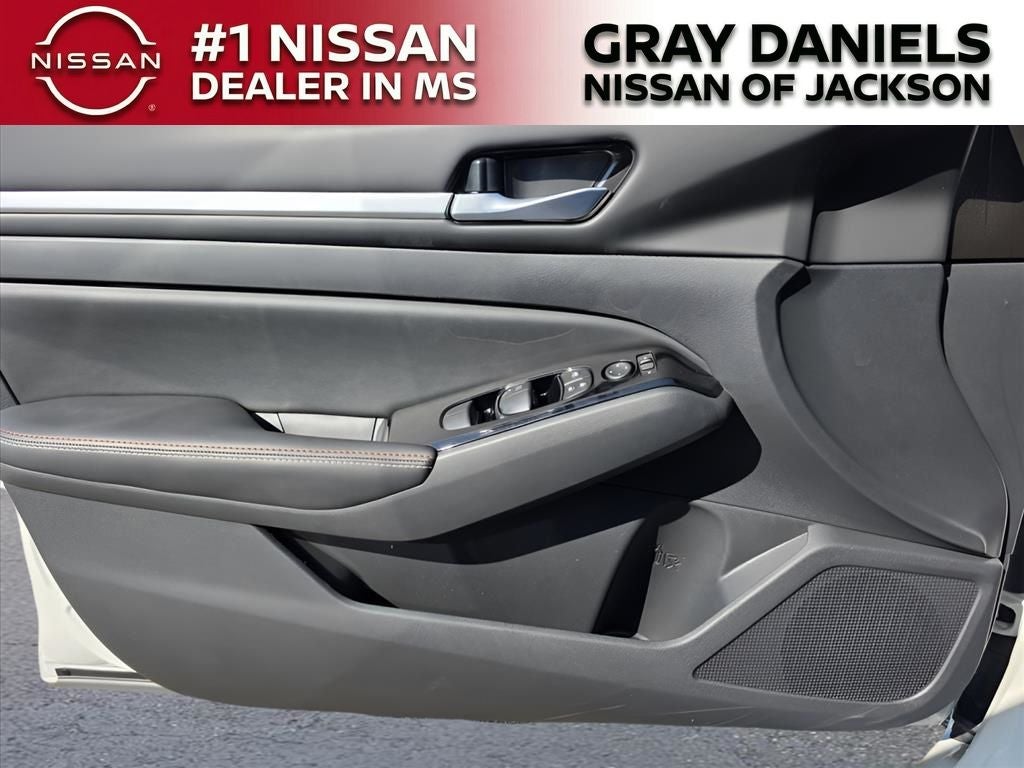 2025 Nissan Altima 2.5 SR