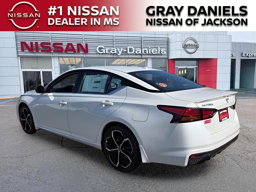 2025 Nissan Altima 2.5 SR