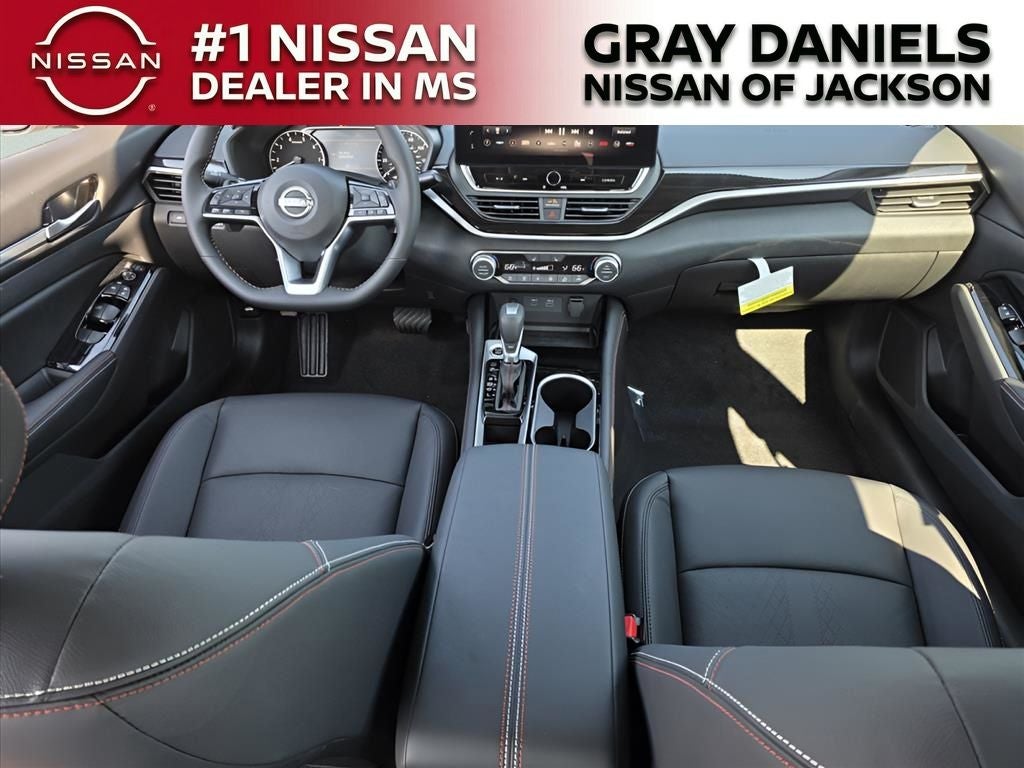 2025 Nissan Altima 2.5 SR