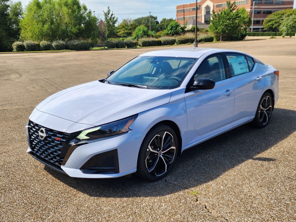 2025 Nissan Altima 2.5 SR