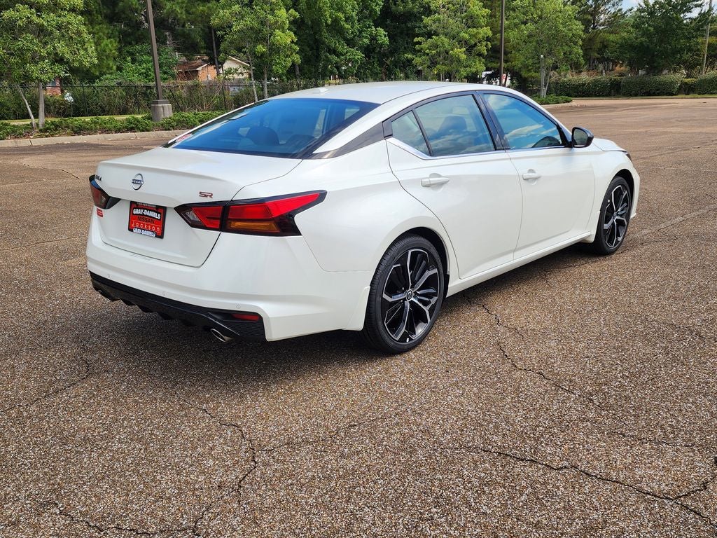2025 Nissan Altima 2.5 SR
