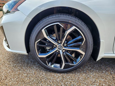 2025 Nissan Altima 2.5 SR