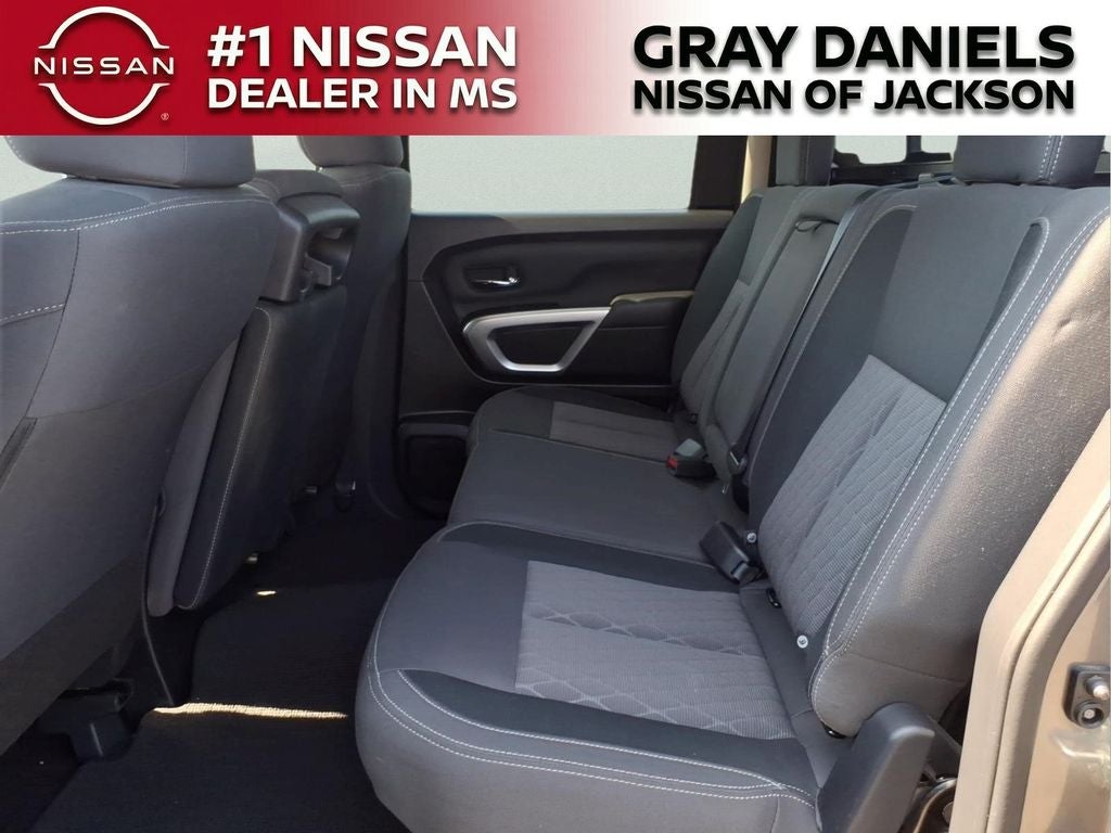 2024 Nissan Titan SV
