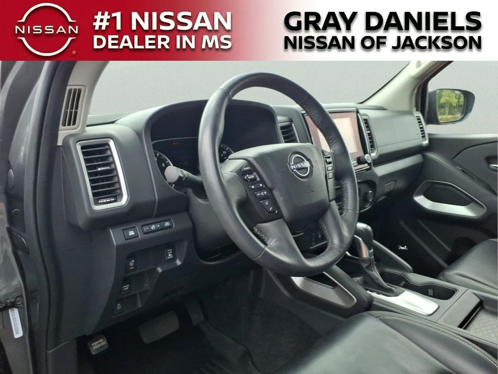 2024 Nissan Frontier SL