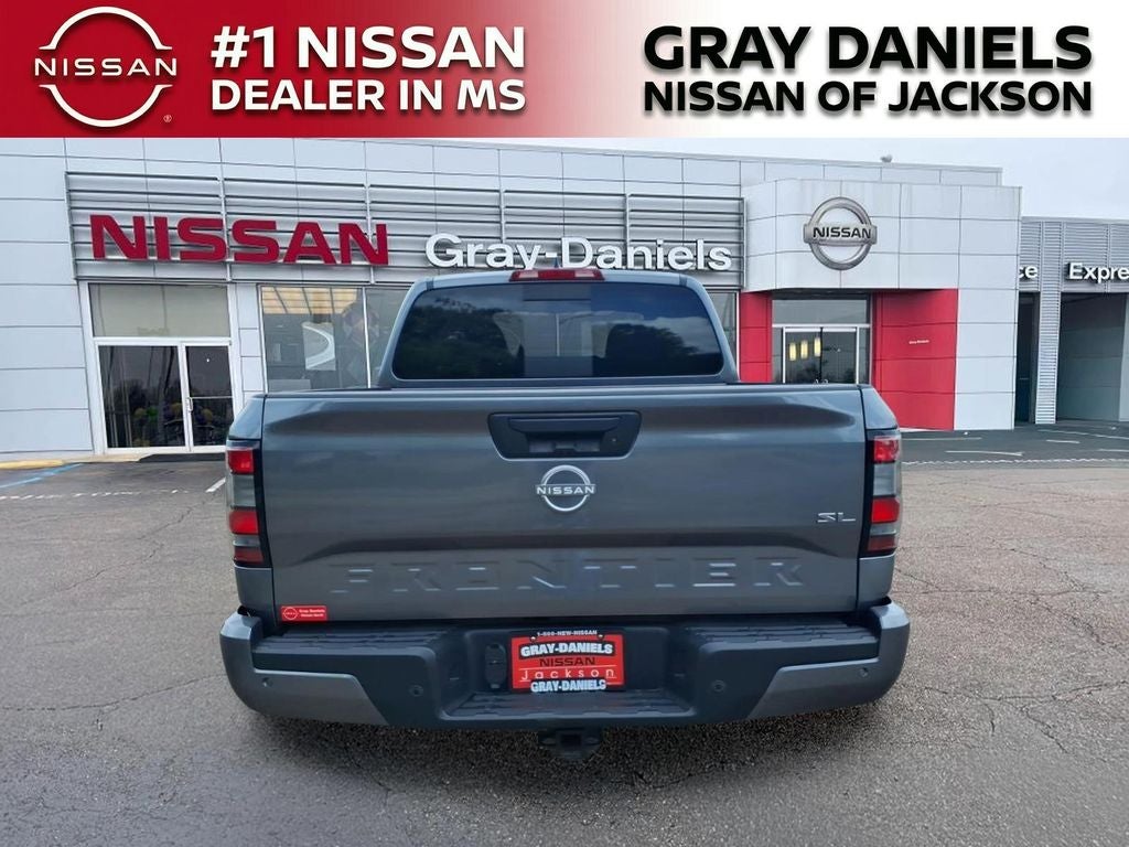 2024 Nissan Frontier SL