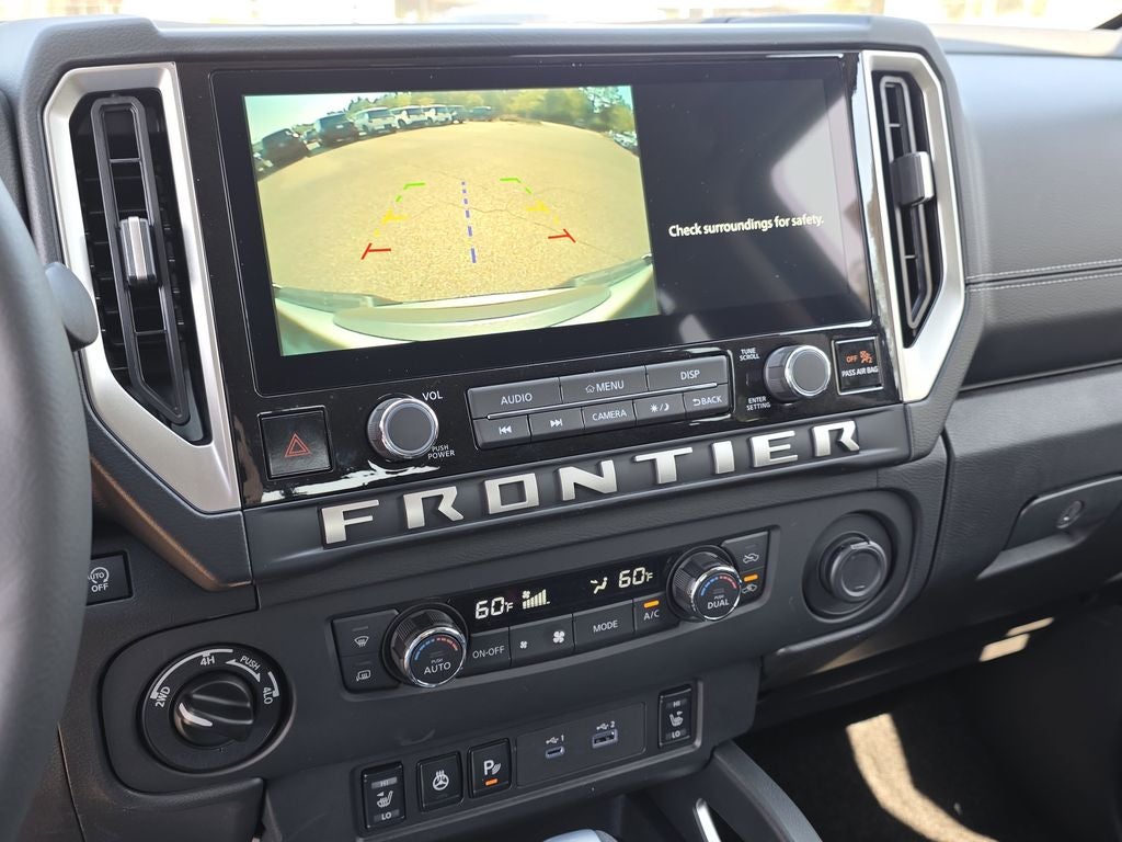 2025 Nissan Frontier SV