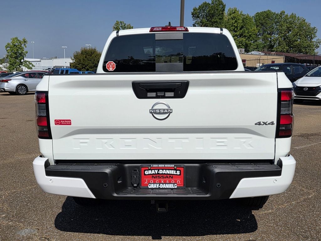 2025 Nissan Frontier SV